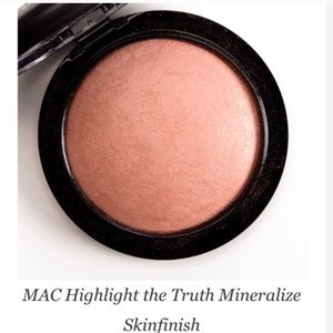 MAC Highlight The Truth - Mineralize Skinfinish